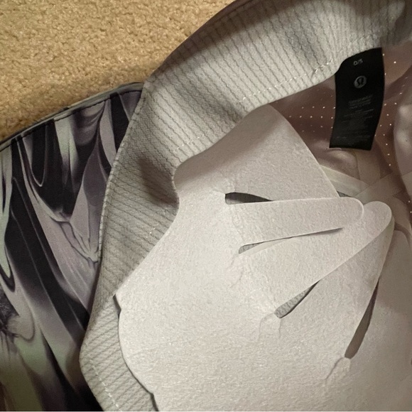 NWT Lululemon Fast and Free Run Hat - Picture 4 of 6